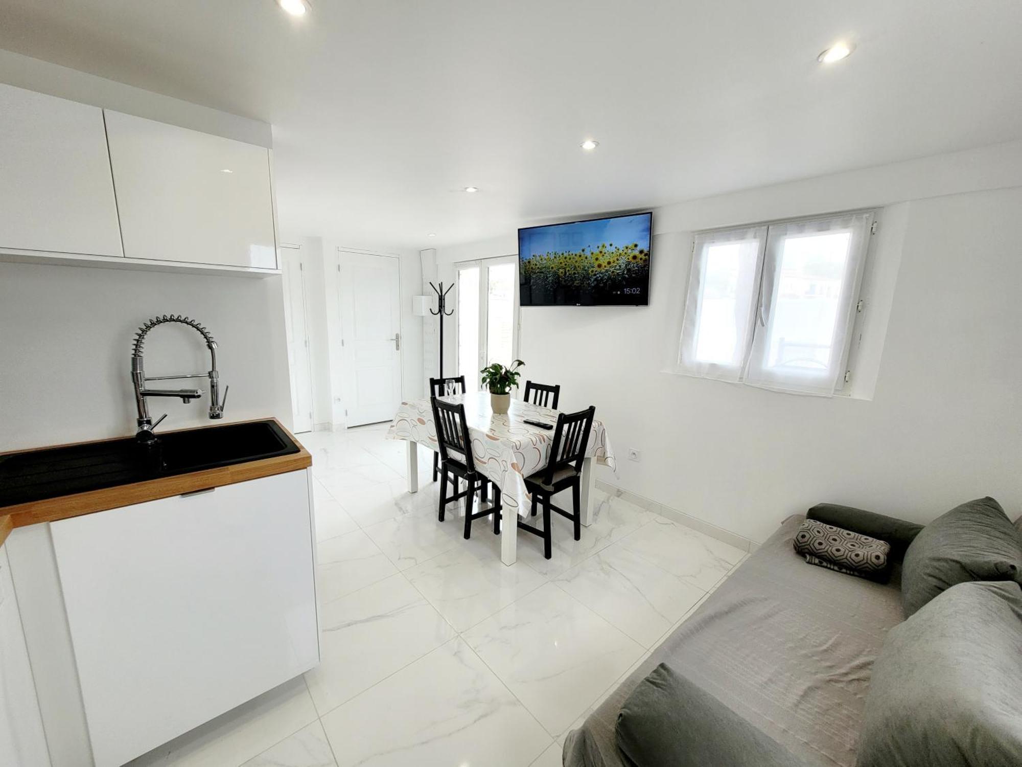 Logement Independant "Les Coquelicots", Terrasse Proche Des Plages Et Montpellier Juvignac Kültér fotó